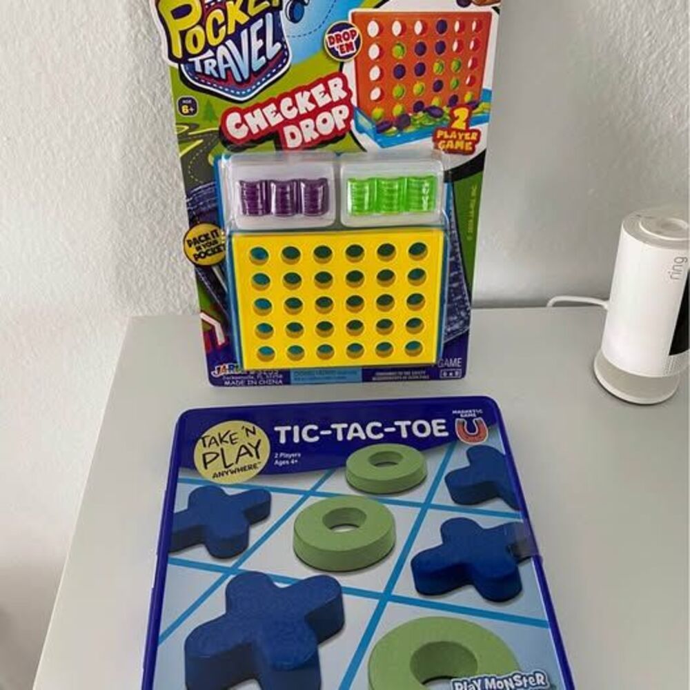 Brand new 2 games board game table game for kids ( tic tac toe and connect 4